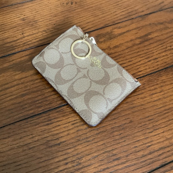 Coach wallet - Picture 1 of 3